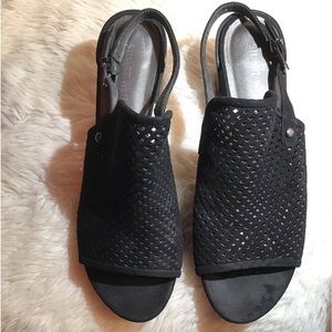 Stuart Weizman black open toe heel sandal size 9